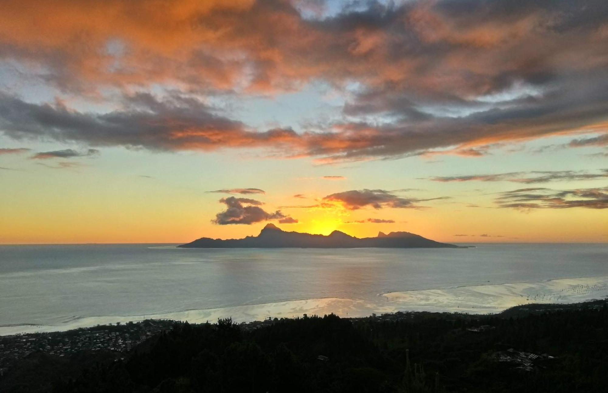 Belrose Place - Calme Et Vue Epoustouflante A Tahiti 普纳奥亚 外观 照片